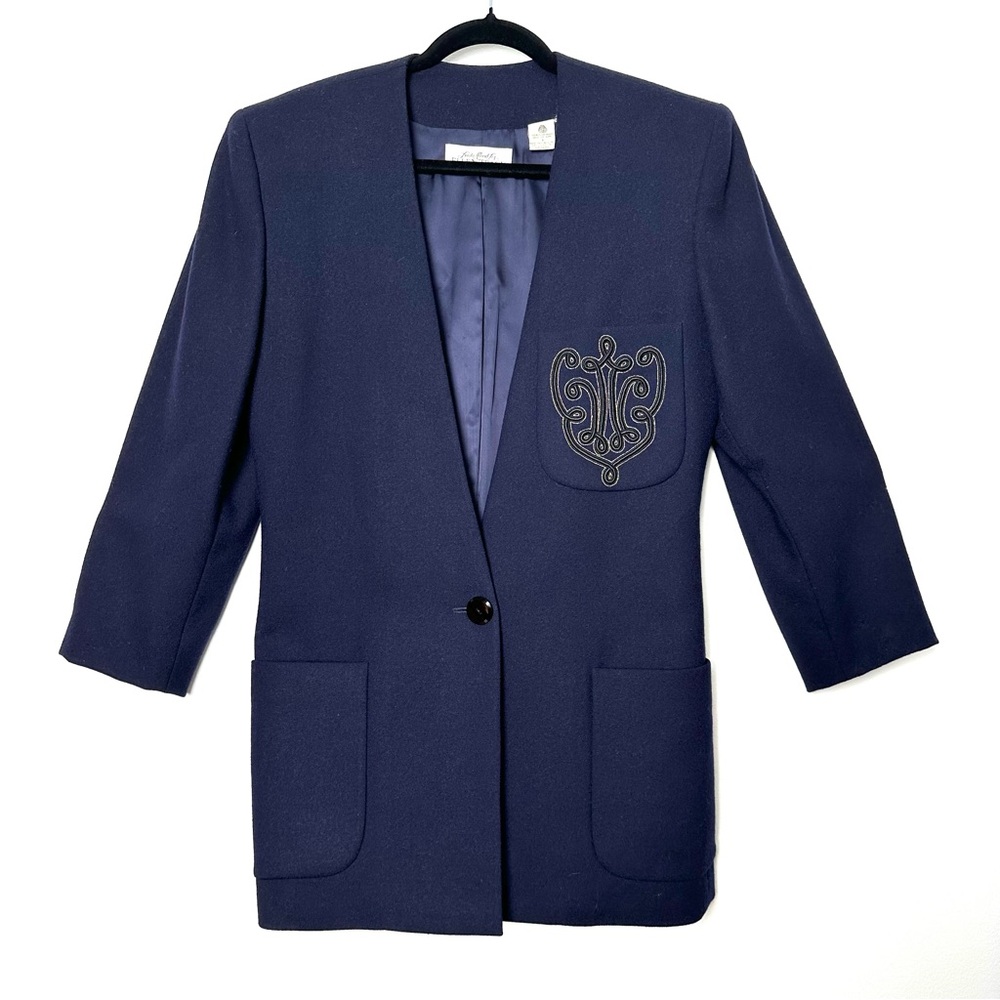 Vintage 100% Wool Preppy Heritage Old Money Navy Embroidered Crest Blazer - Picture 1 of 15